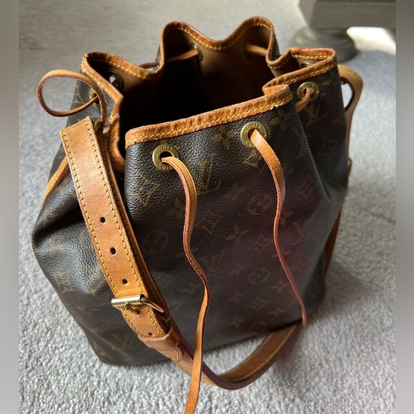 Louis Vuitton Petit Noé - Picture 9 of 11